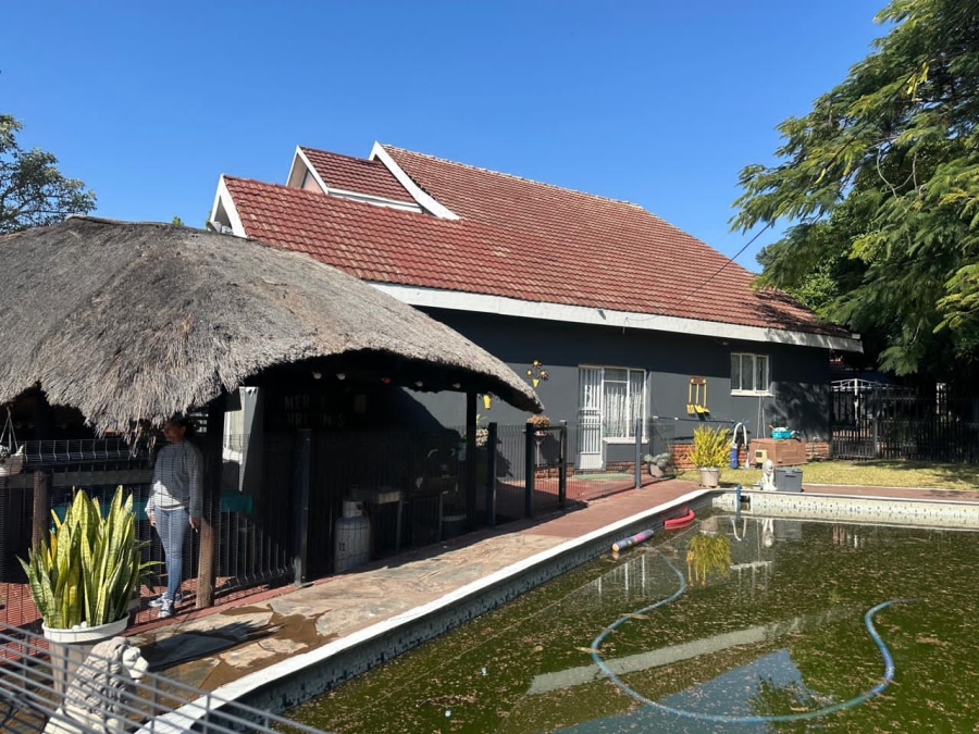 4 Bedroom Property for Sale in Safari Gardens North West
